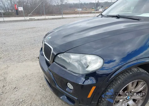 2010 BMW X5 xDrive48I z USA, uszkodzony, nr VIN 5UXFE8C53AL311437